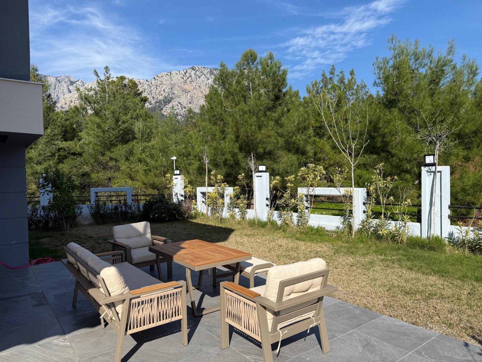 Canyon Goeynuek Kemer With Pool Villa