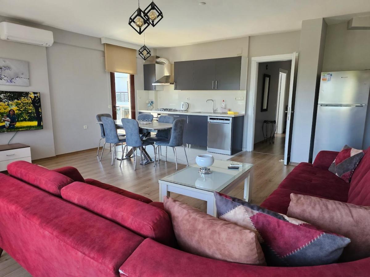 Deniz Manzarali, Plaja 100 Metre, Luks 4 Apartment Marmaris