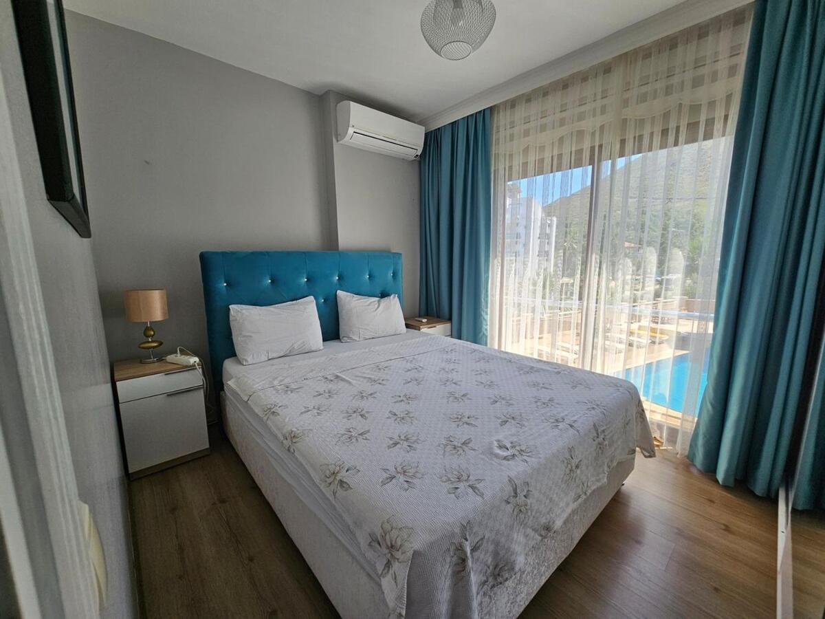 Deniz Manzarali, Plaja 100 Metre, Luks 4 * Marmaris