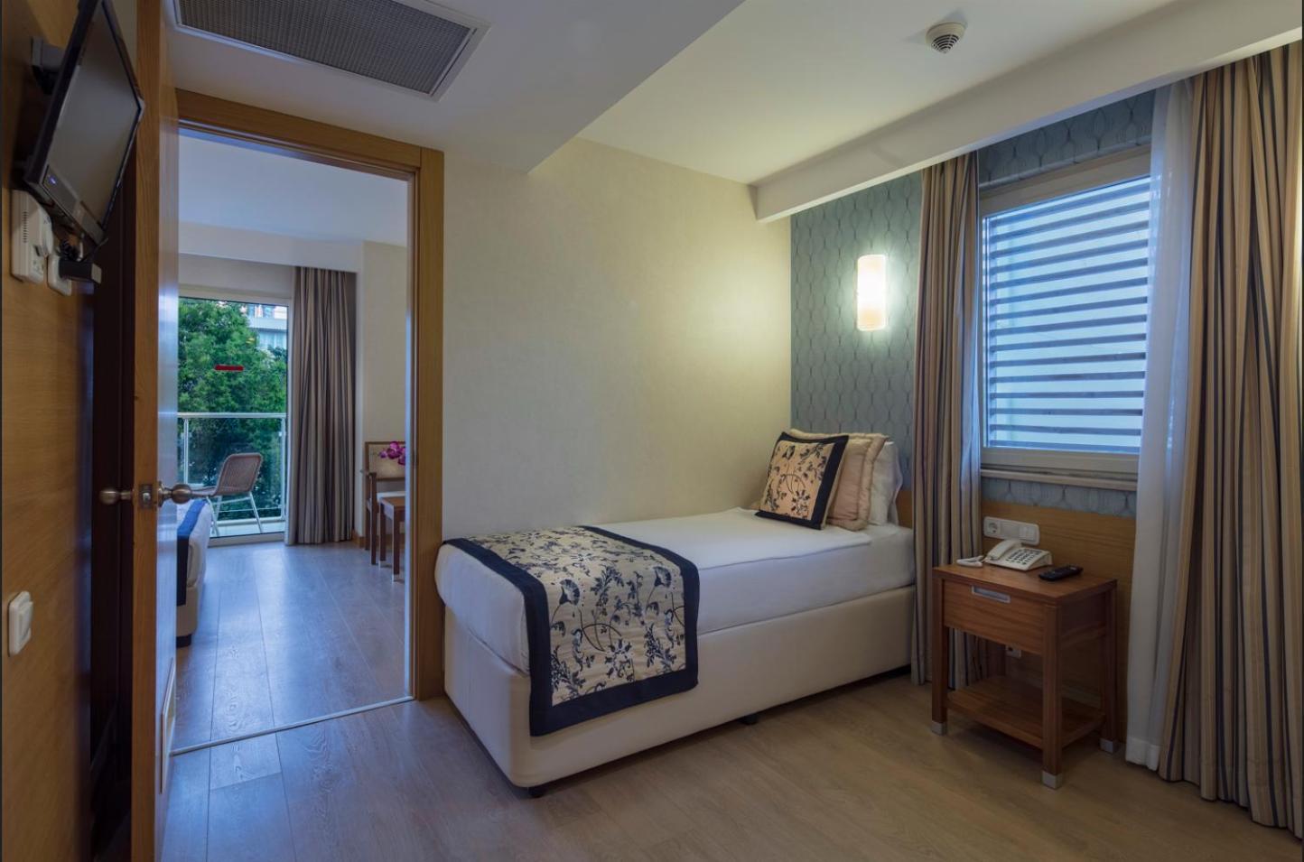 Trendy Adults Only Hotel Side