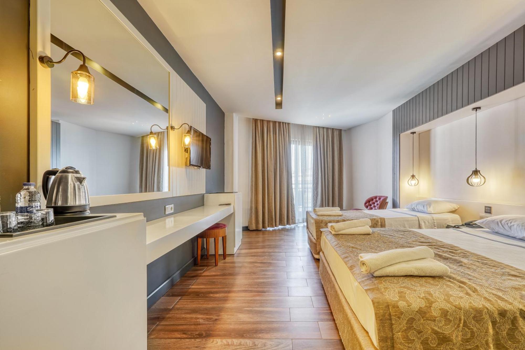 Hotel Sey & 4*