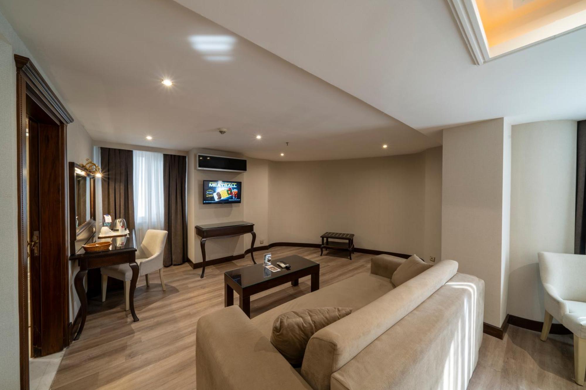 Hotel Amethyst 4*