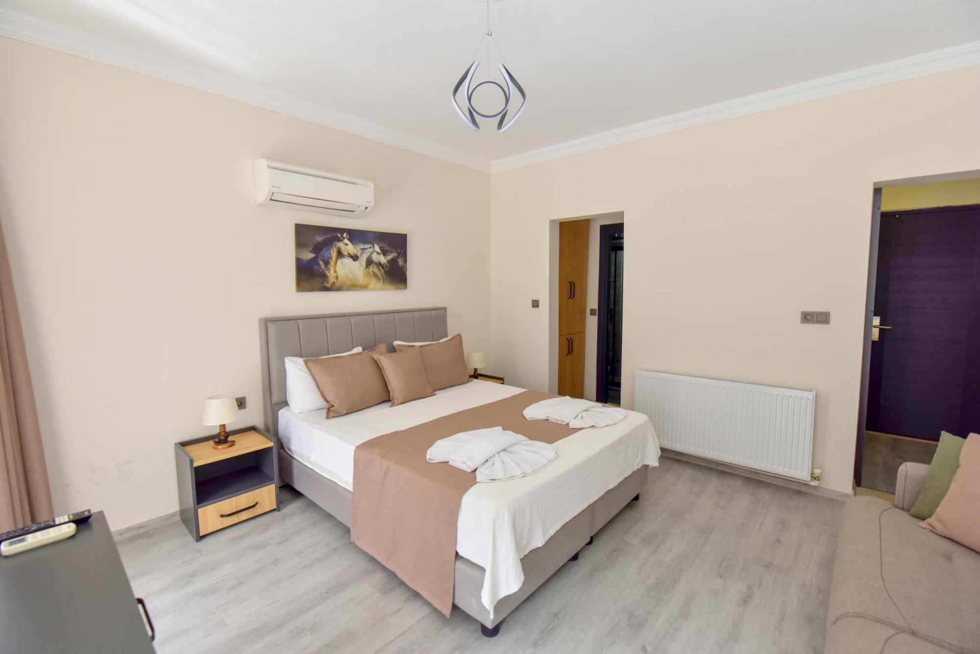 Hotel Royalis Boutique 3*