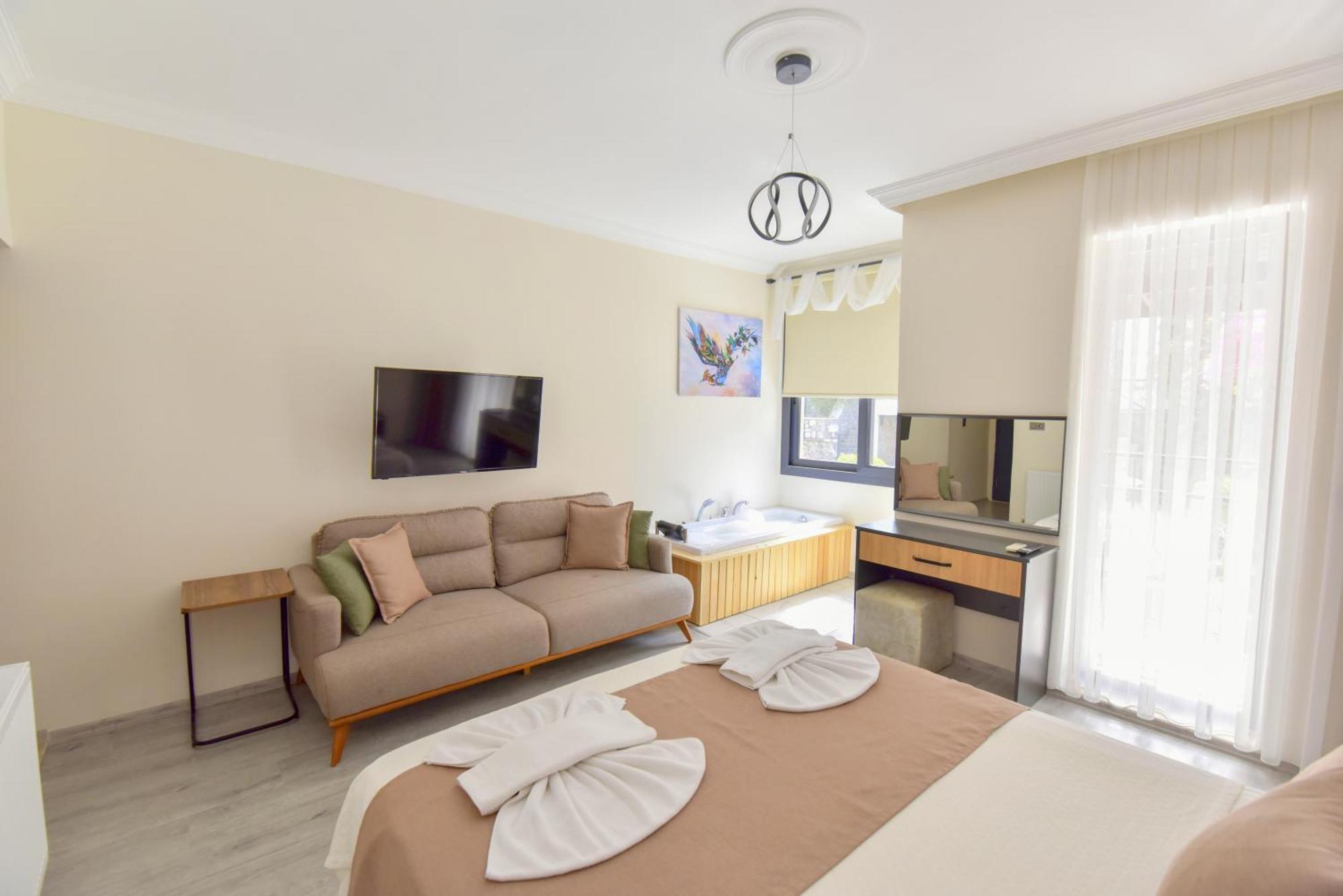 Royalis Boutique 3*