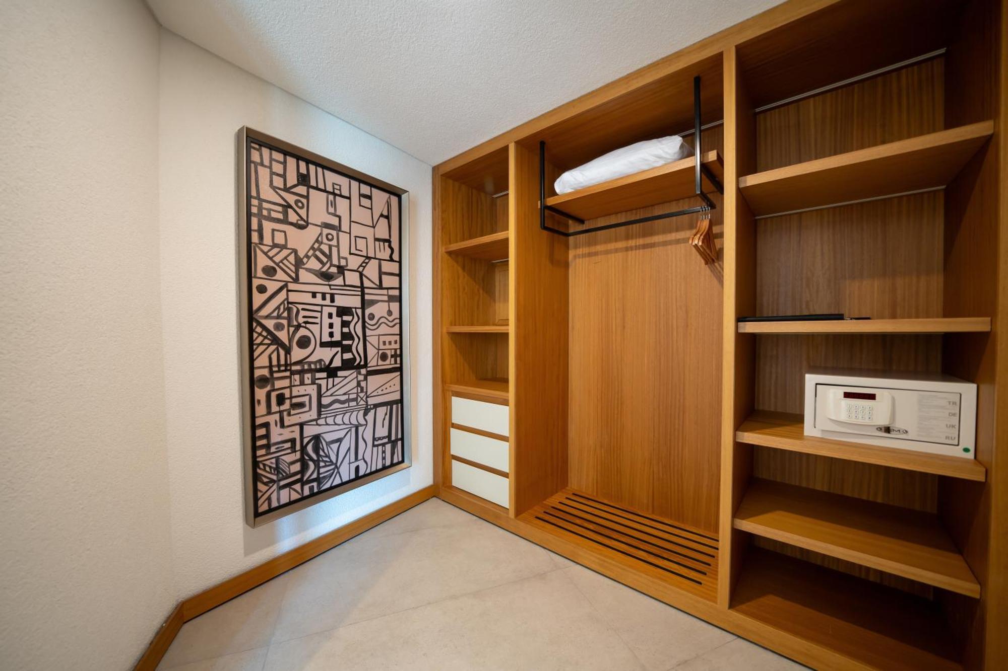 The Norm Collection Door'a Bodrum Hotel Torba