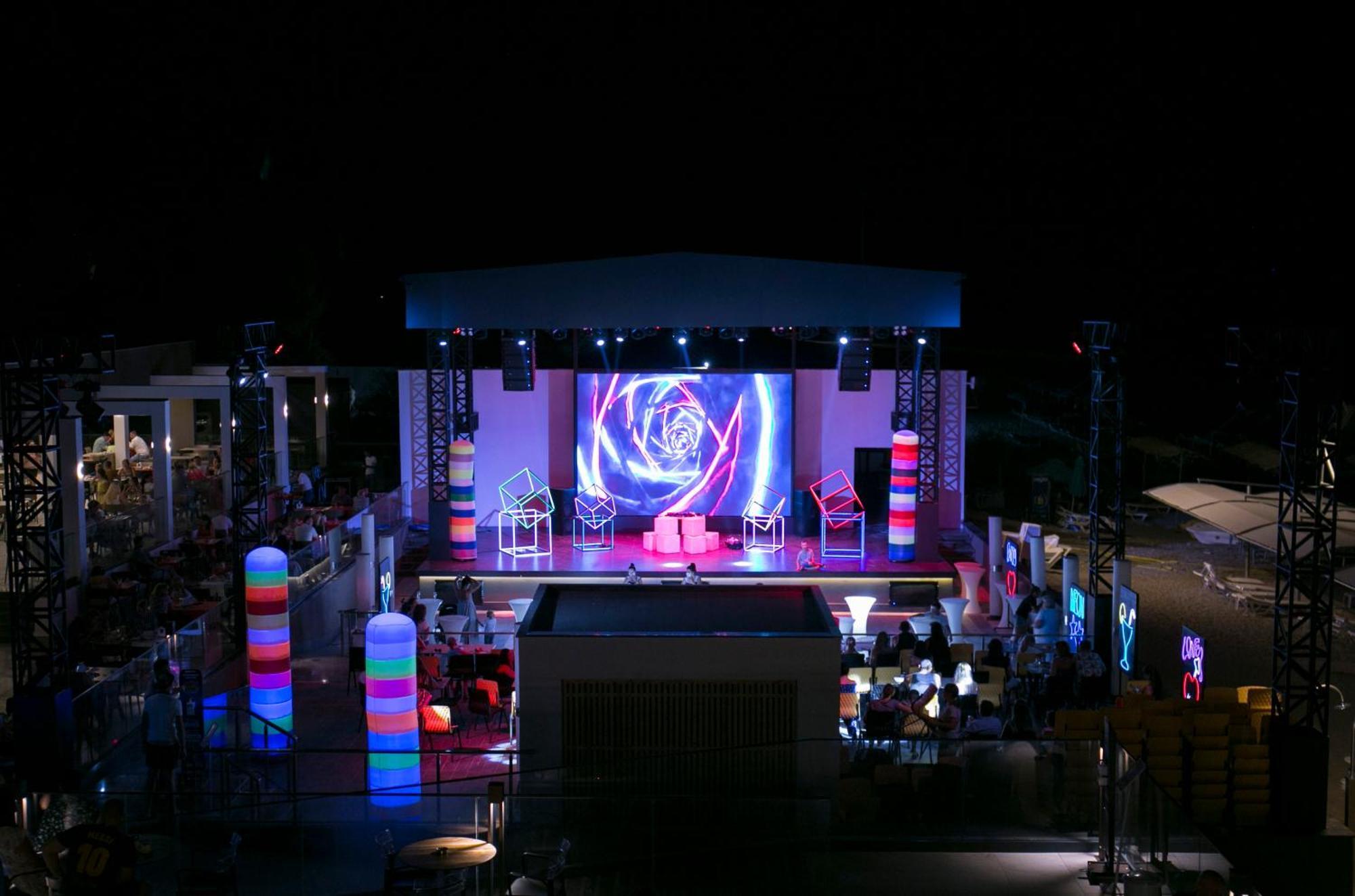 Sailor's Club Resort
