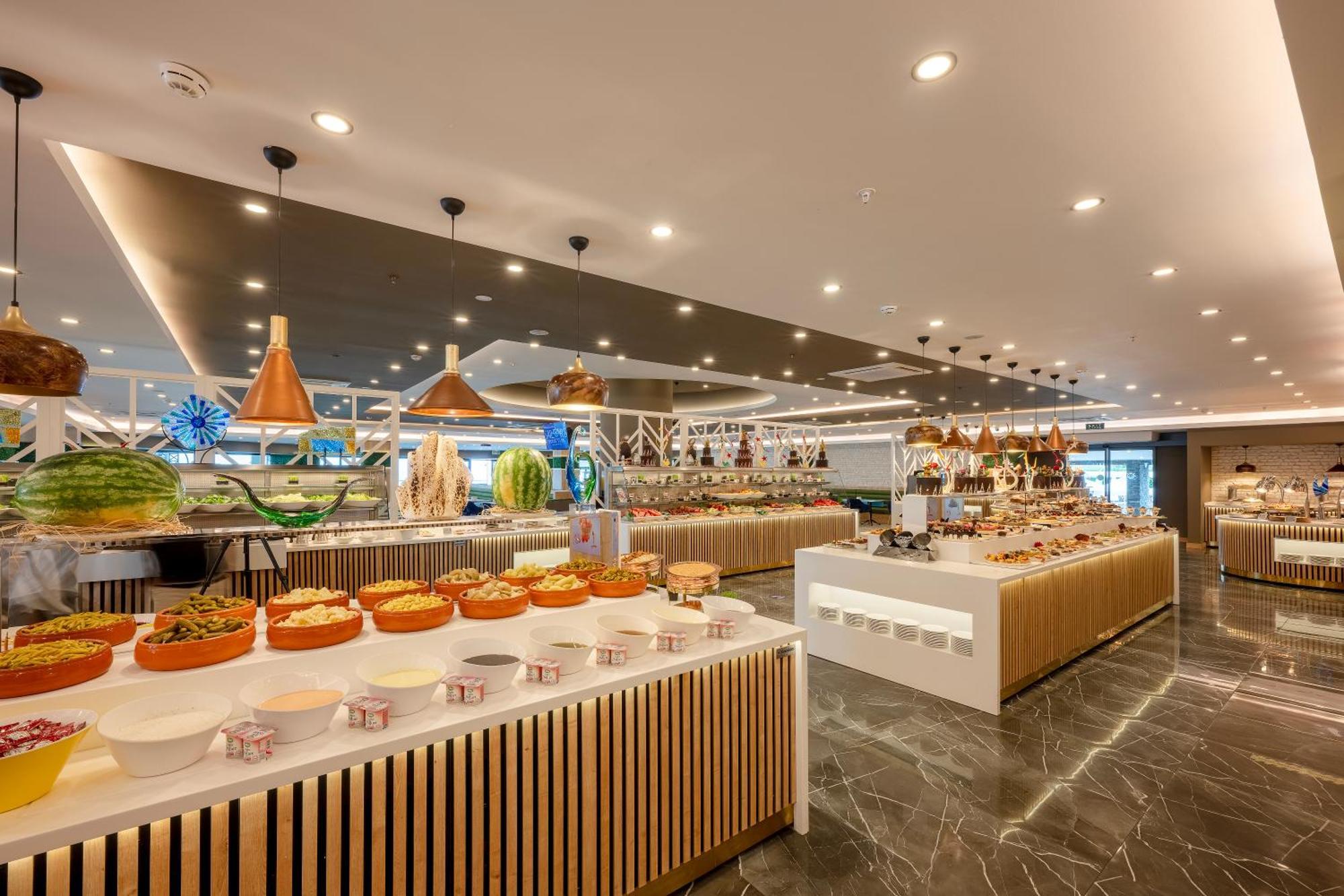 Resort Sailor's Club