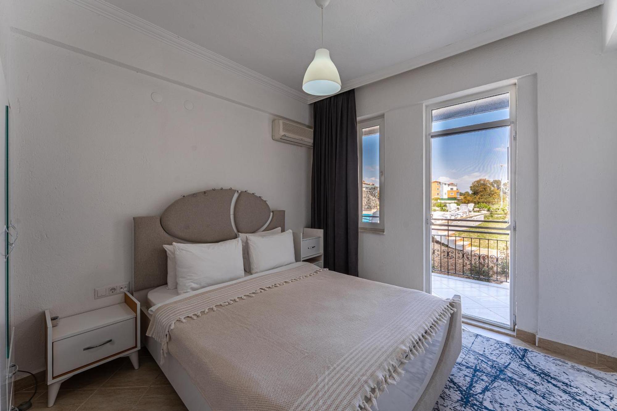Assos Apartment