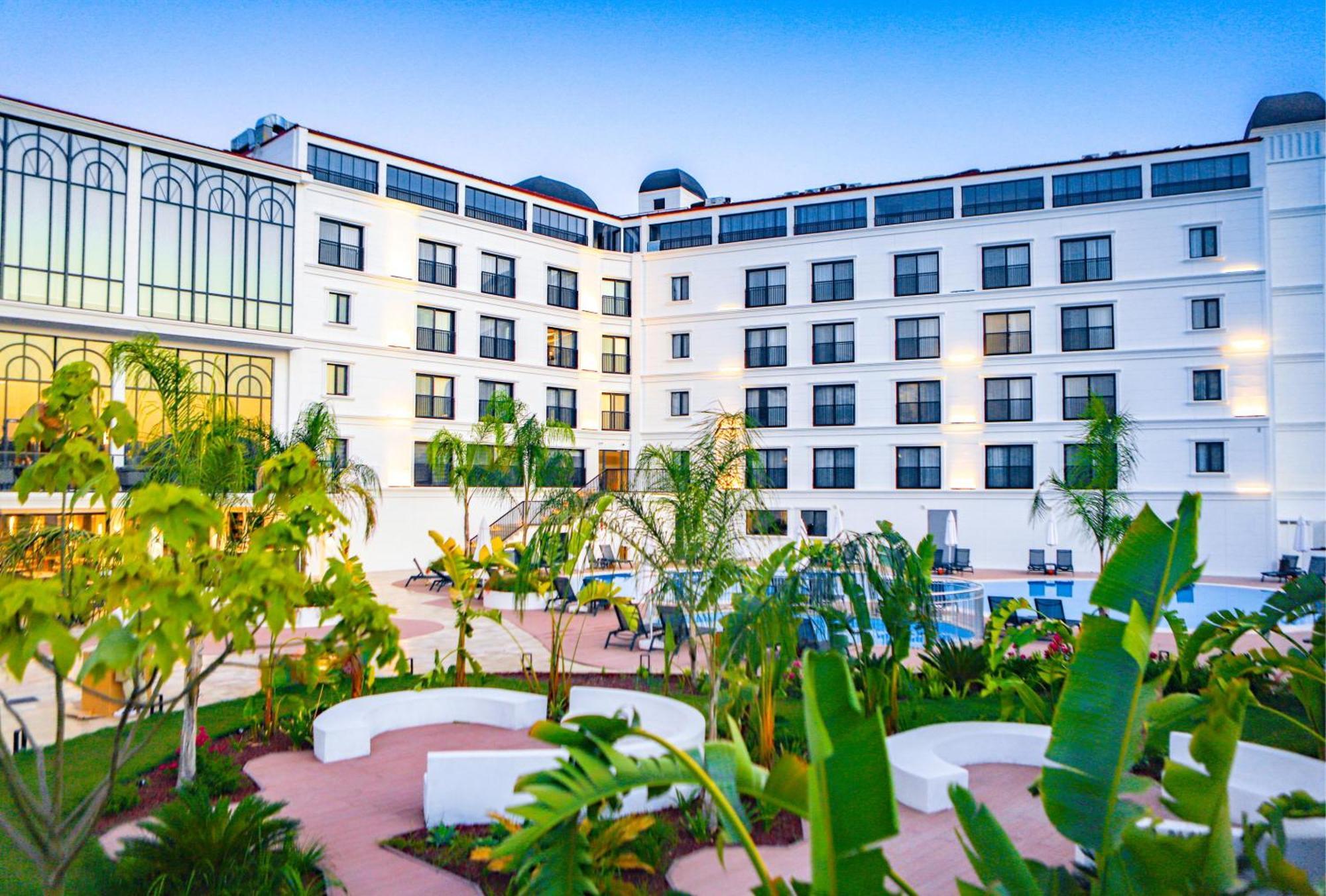 Ramada By Wyndham Hotel 5*