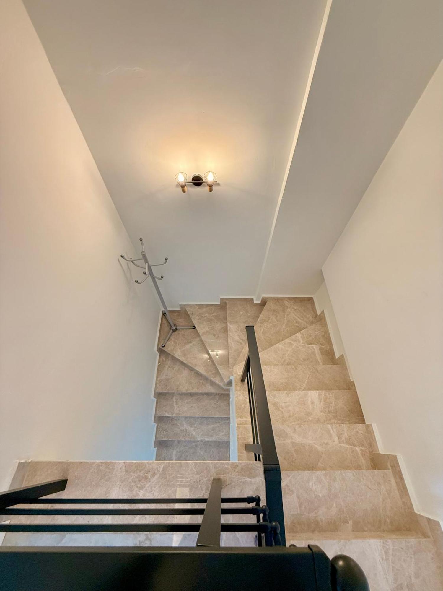 Sa Apartments! Sea And Mountain View 2bd Duplex Apartment