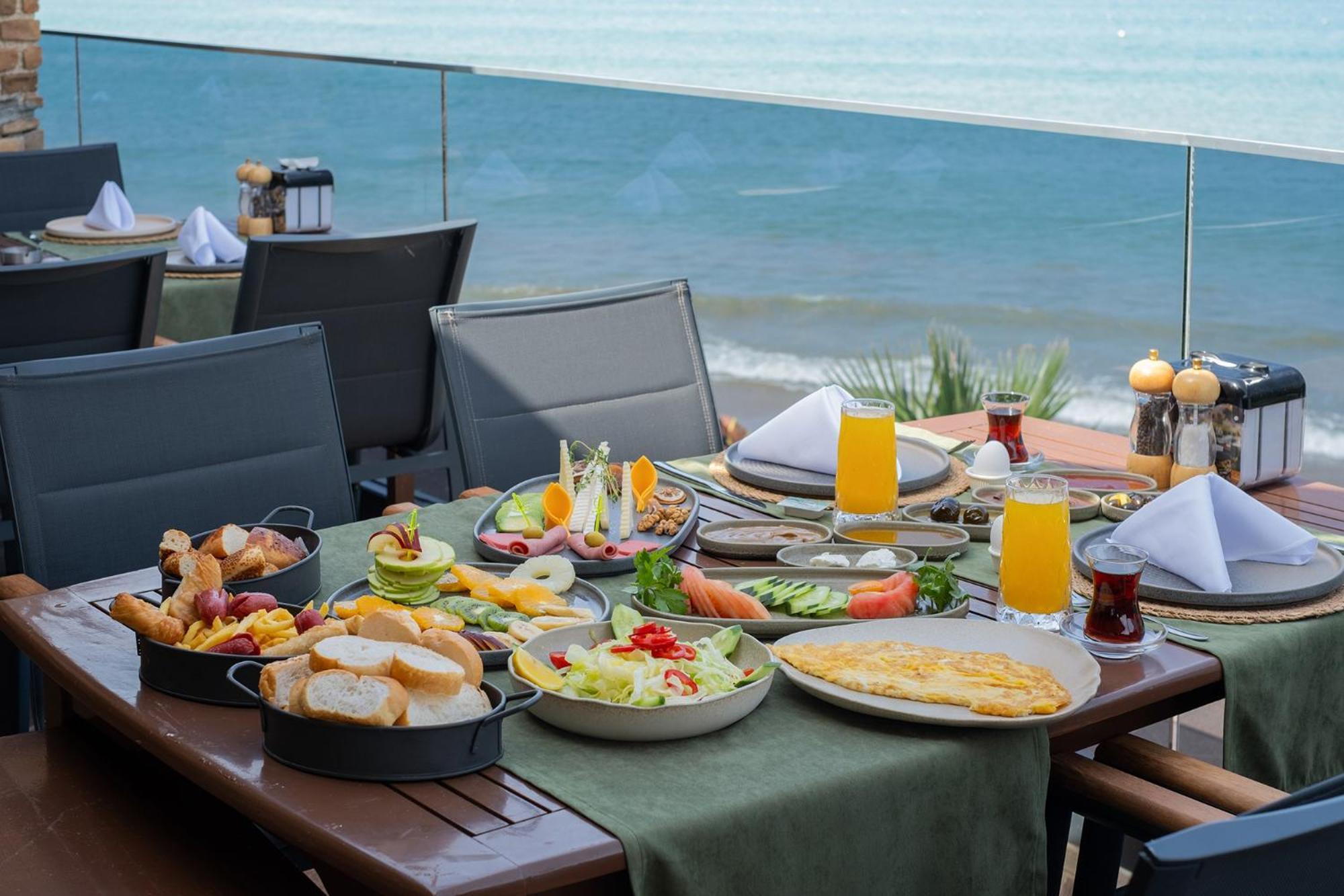 Tropic Club & - 3*