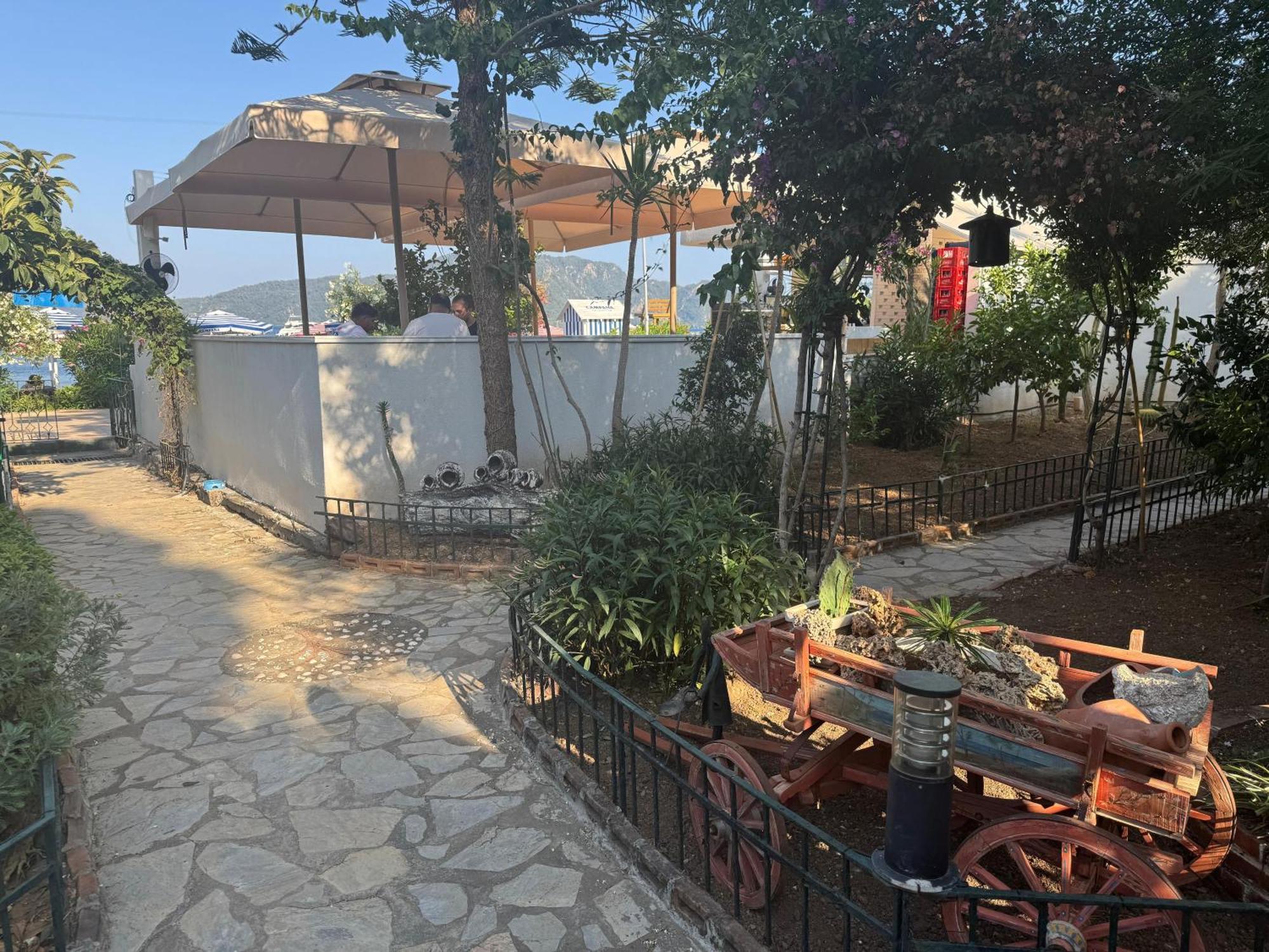 Beachwood Hotel