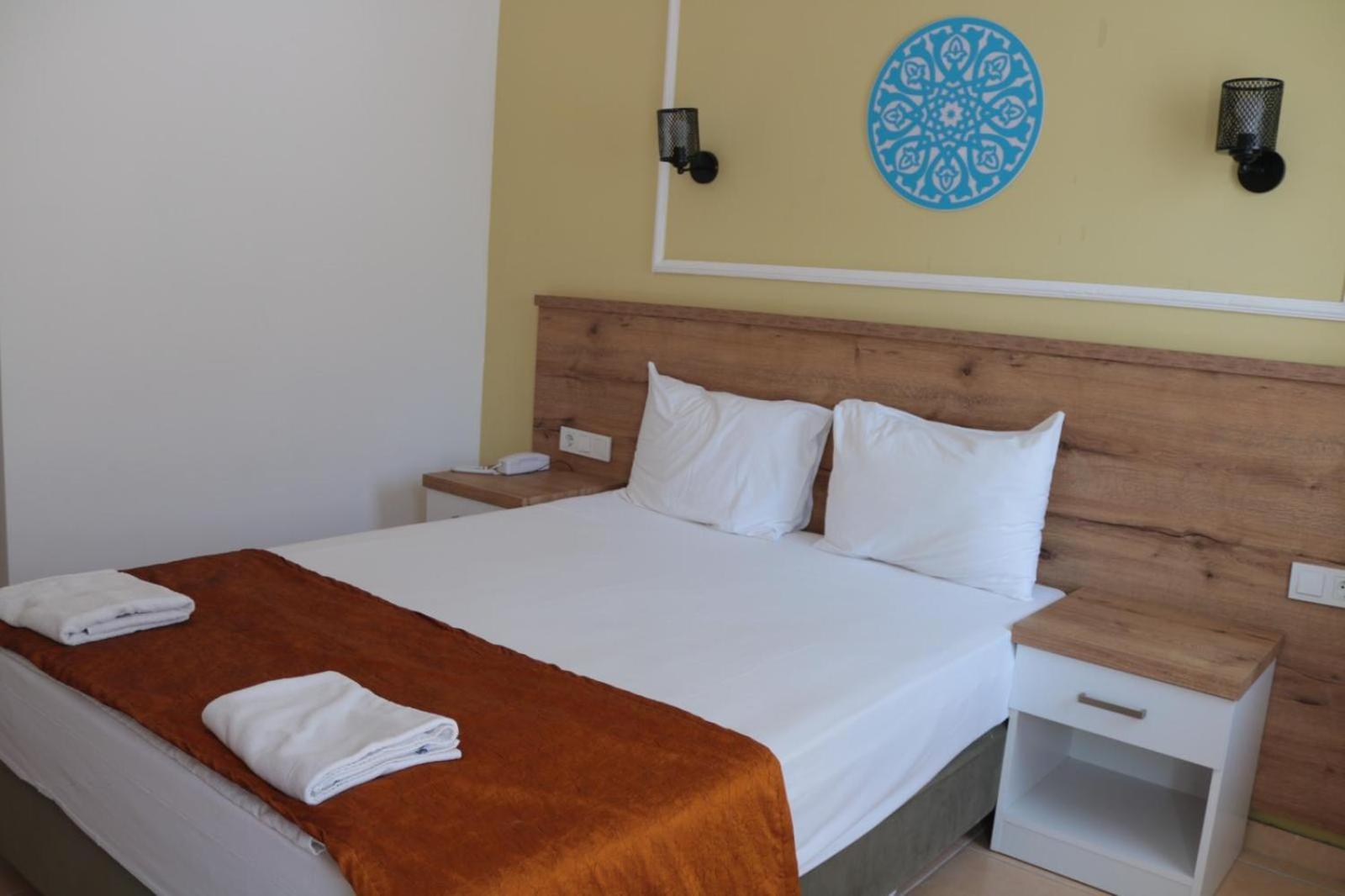 Taner Hotel 3*