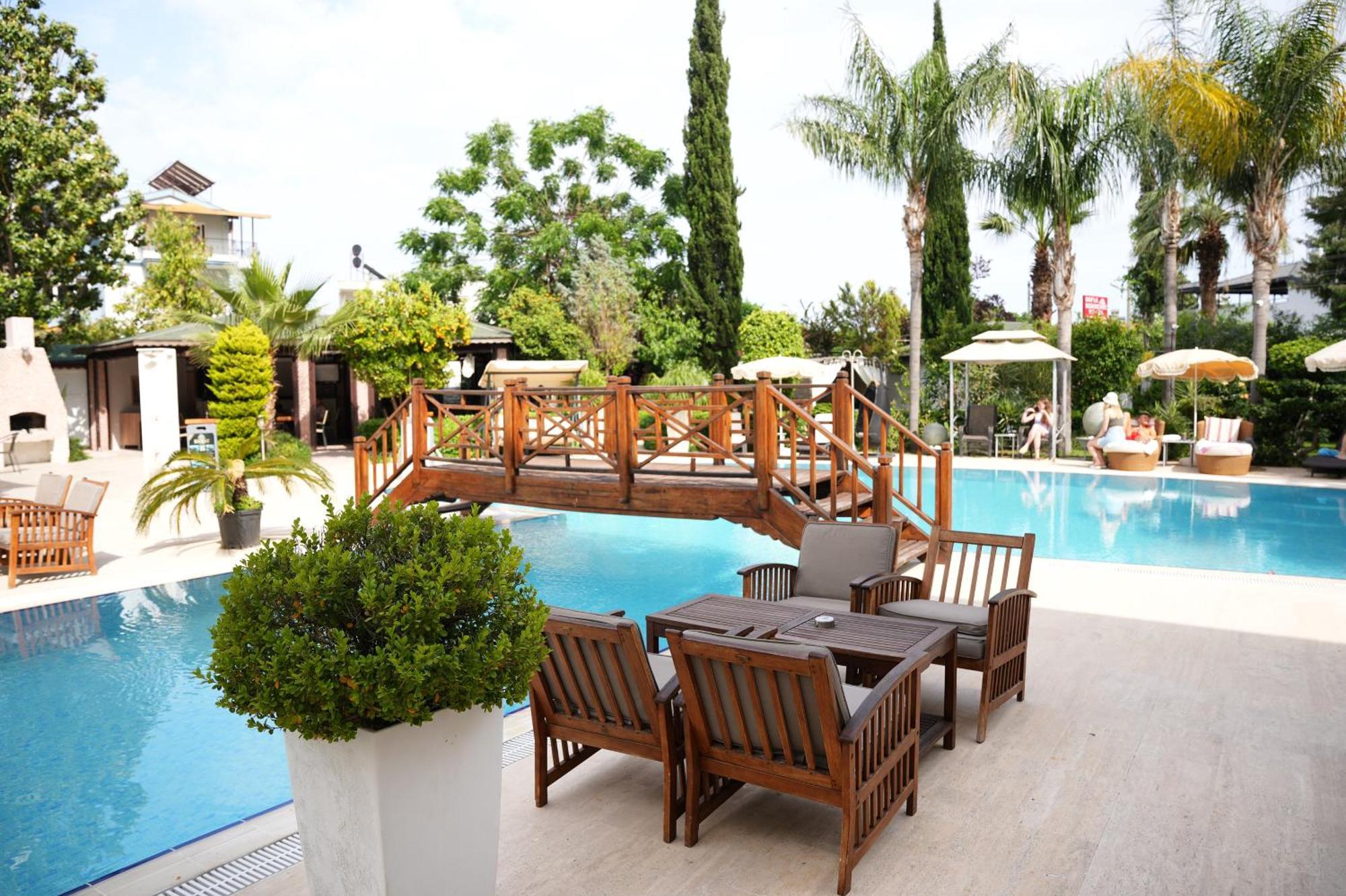 Sofia Aparthotel 3*