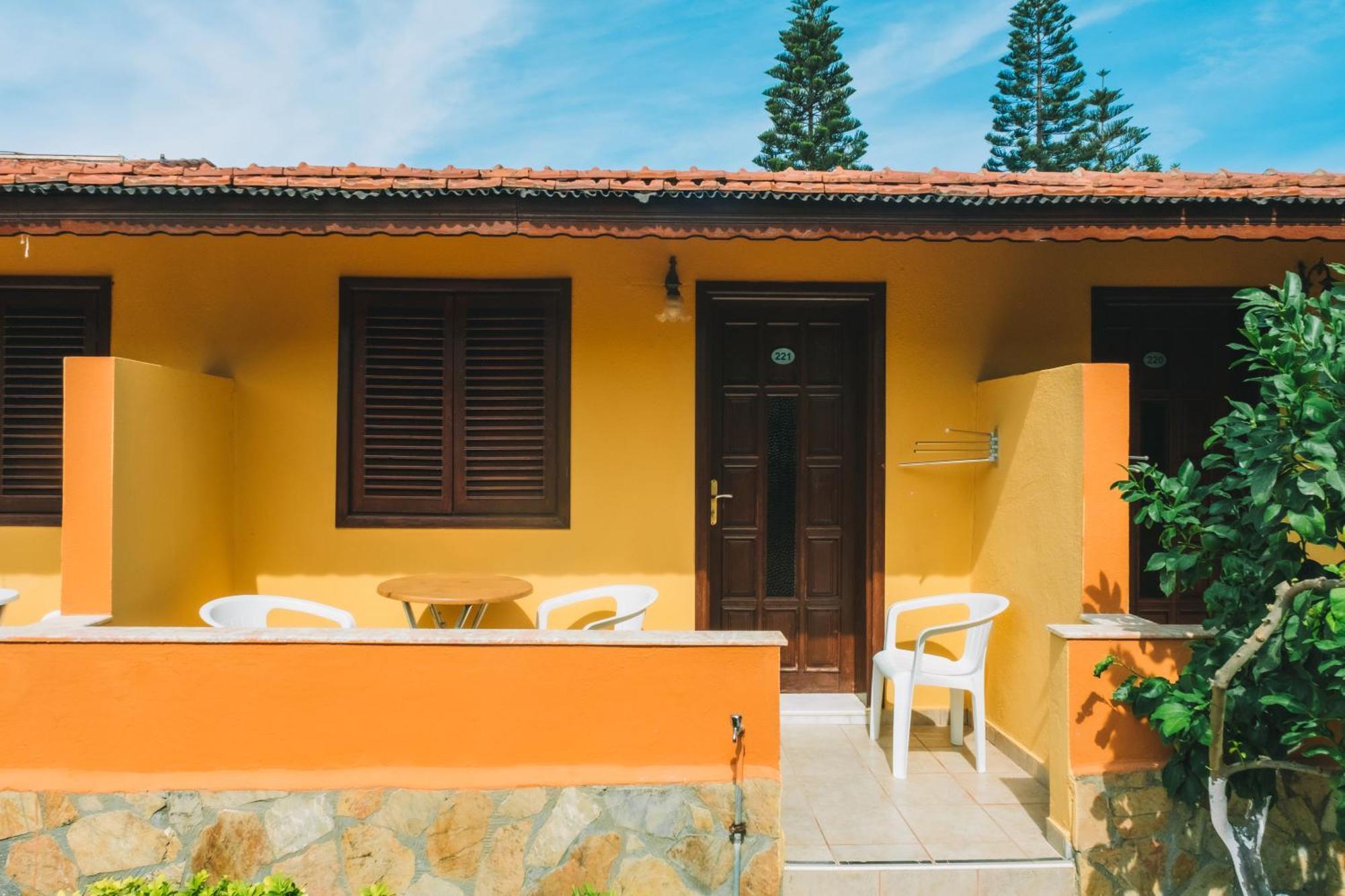 Ozlem Garden 3*