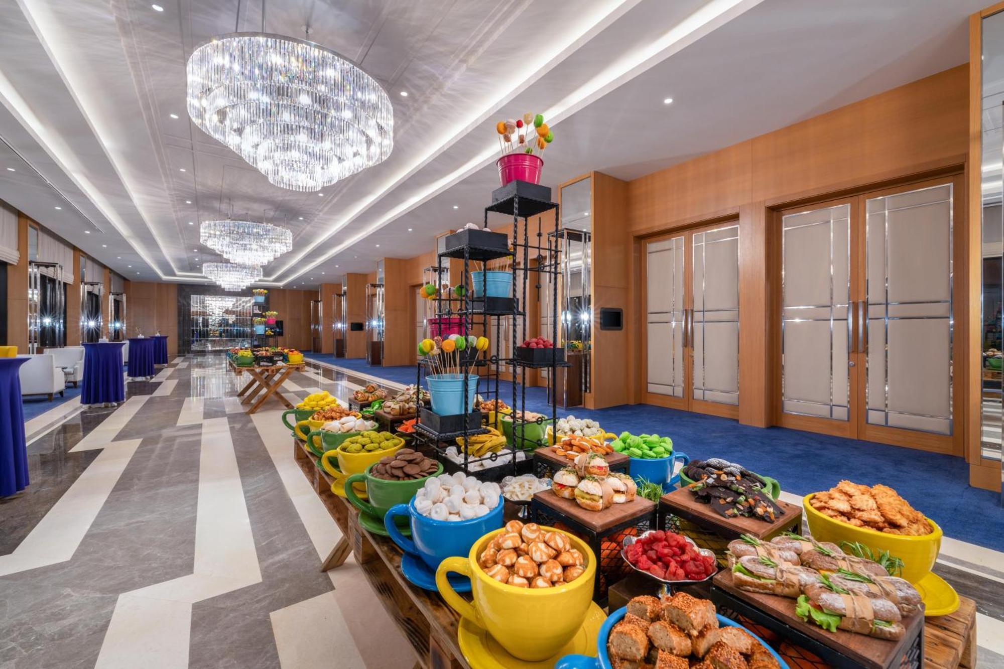 Trendy Lara Hotel