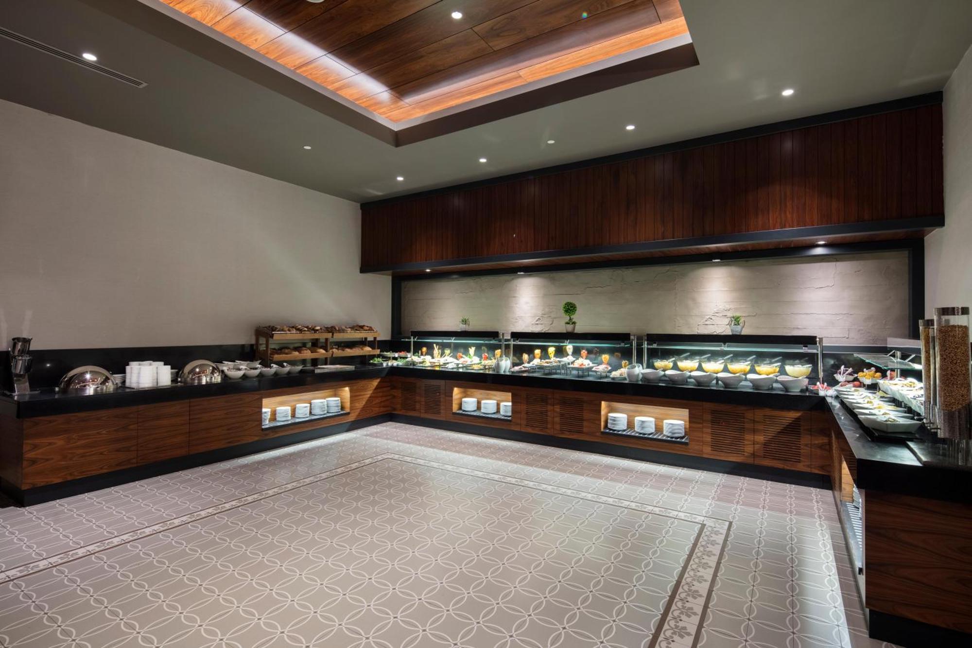 Trendy Lara Hotel 5*