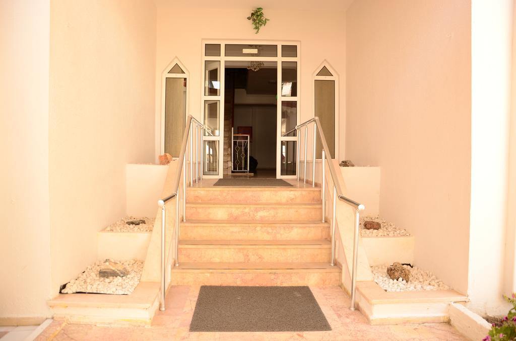 Aparthotel Sun Flower 3*