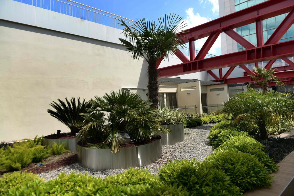 Hotel Ramada Encore By Wyndham Izmir