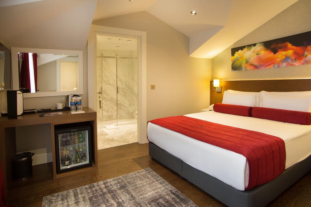 Hotel Veyron & Istanbul