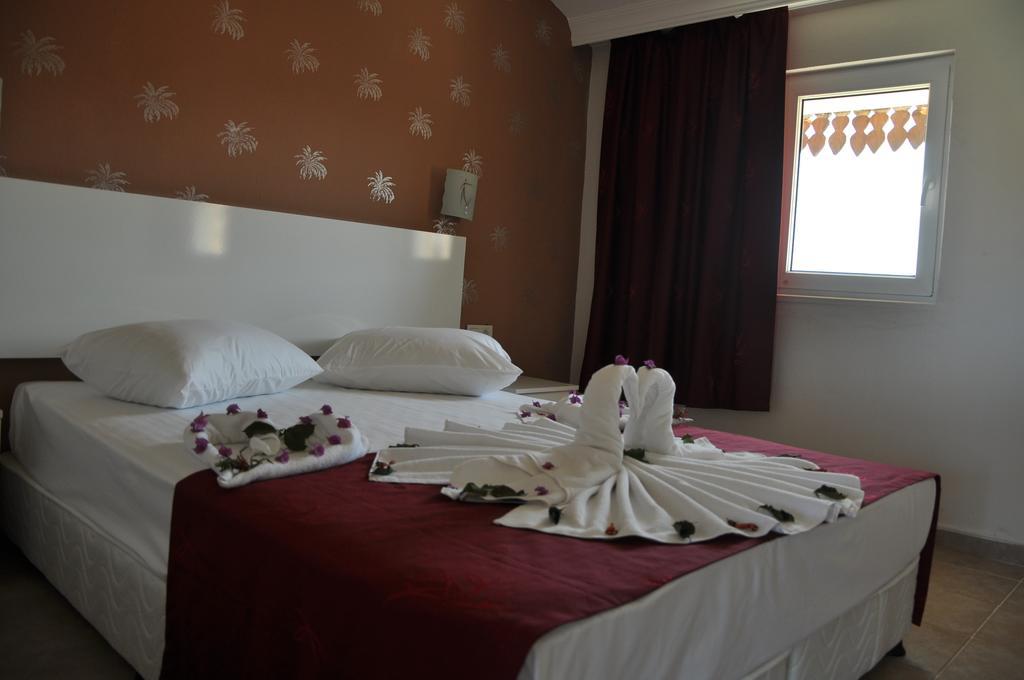 Almila Aparthotel 2*