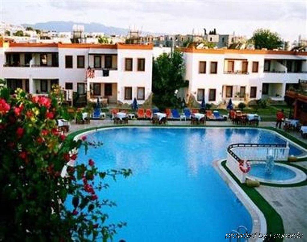Club Cherry & Family 2* Turgutreis