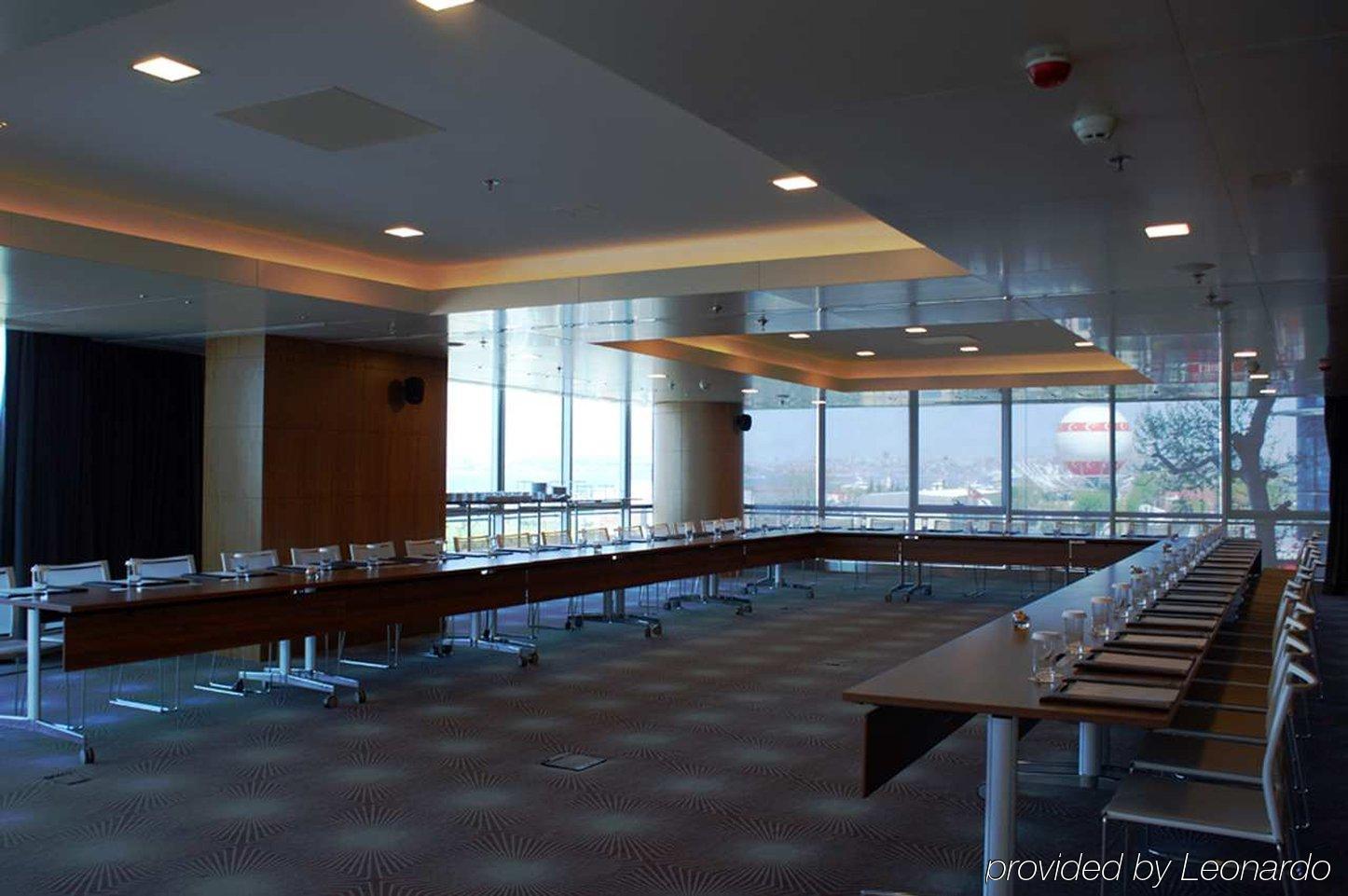 Doubletree By Hilton - Moda