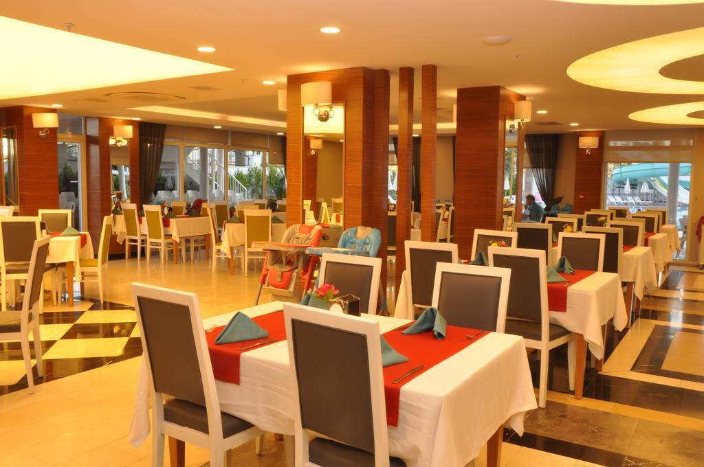 Hotel Palm World &