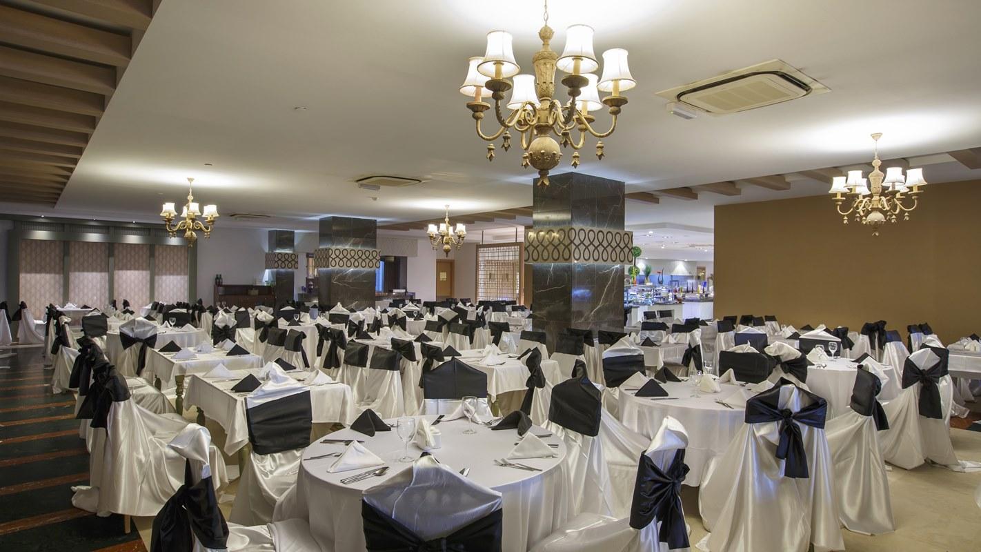 Crown Palace Ultra Hotel
