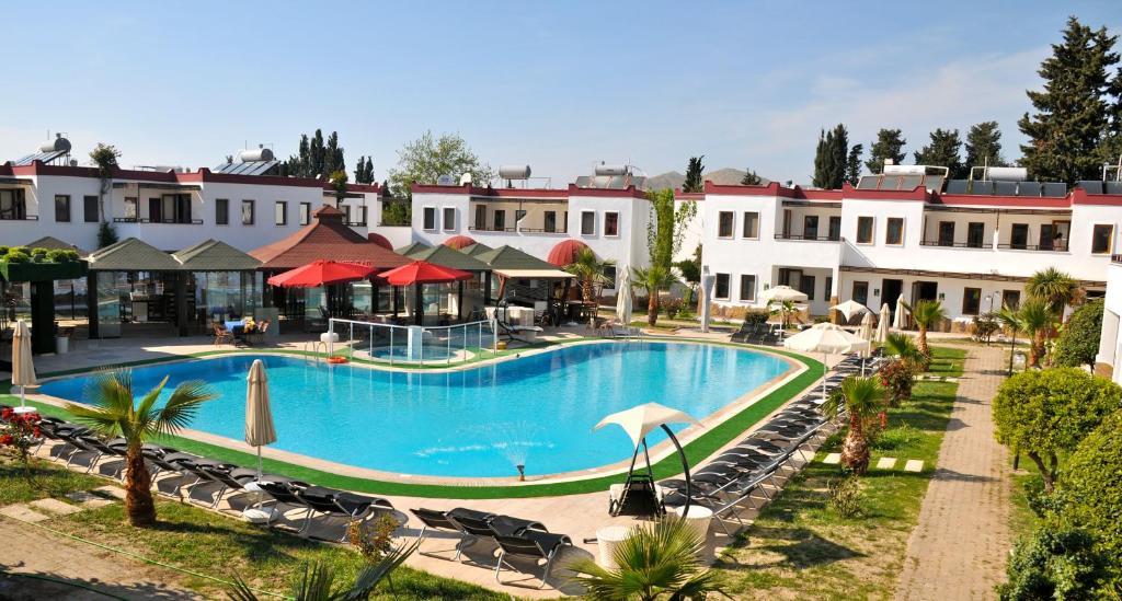 Club Cherry & Family Hotel