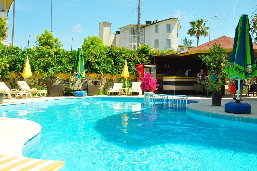 Aparthotel Almila 2*