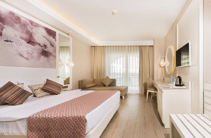 Diamond Premium & - Ultra Hotel