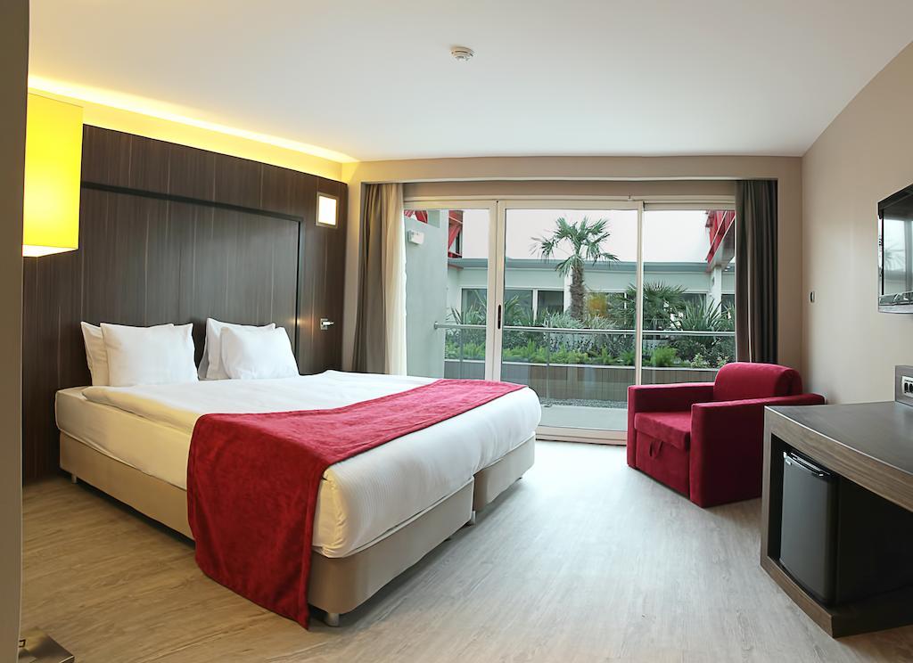 Ramada Encore By Wyndham