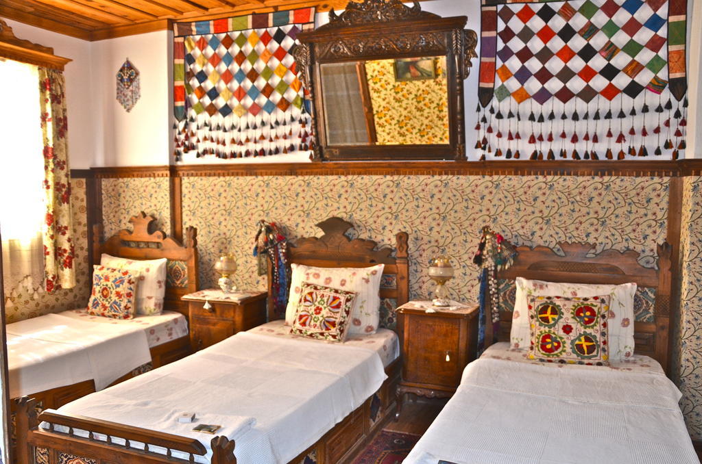 Guest house Homeros & *
