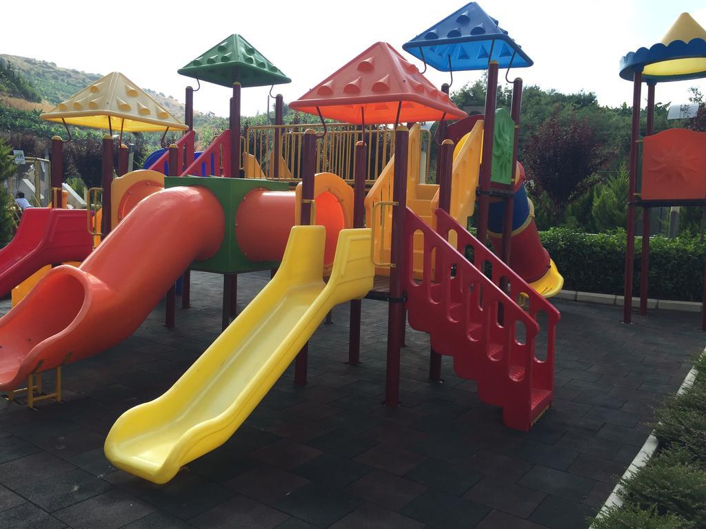 Apartment Family In Azura Park *