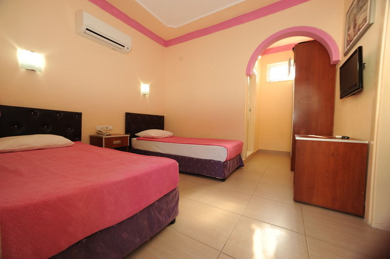 Hotel Sayanora