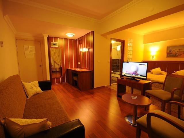 Diva Hotel 2*