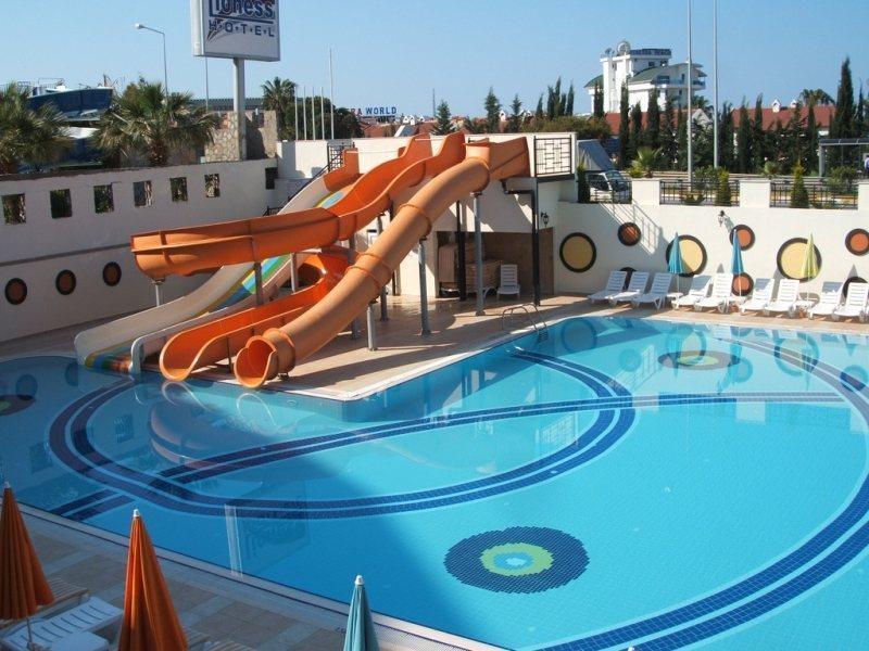 Arabella World 4*