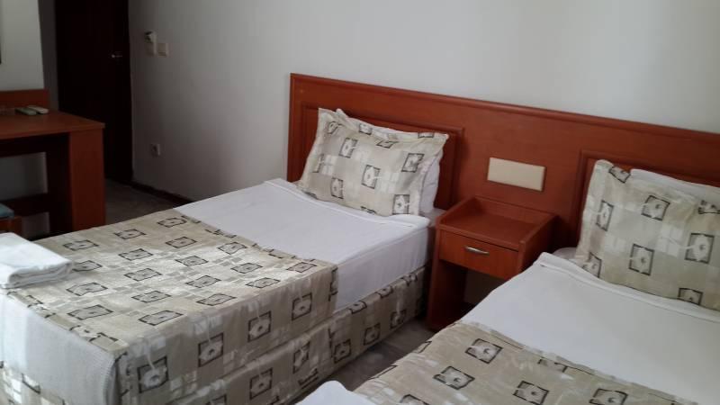 Alta Hotel 2*