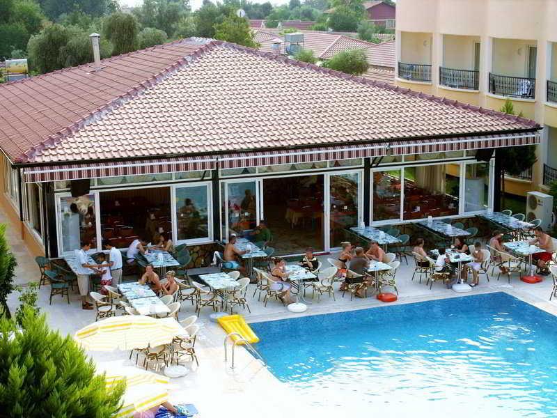 Sayanora Hotel Side
