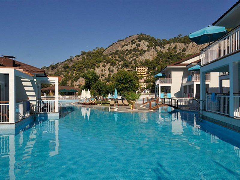 Mozaik Hotel 2*