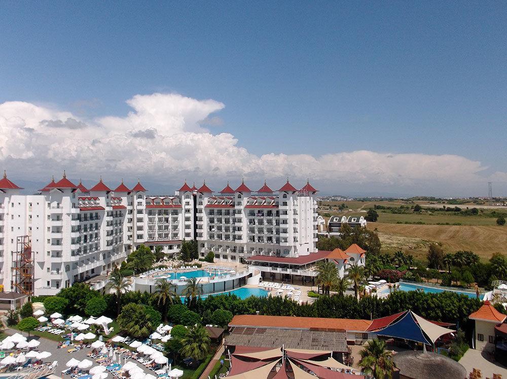 Serenis Resort Side