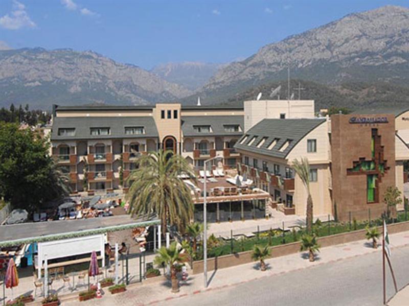 Hotel Ambassador Plaza 4*