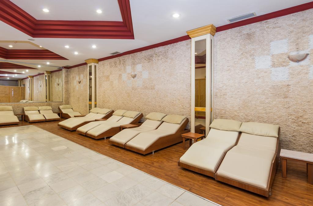 Hotel Adonis 4*