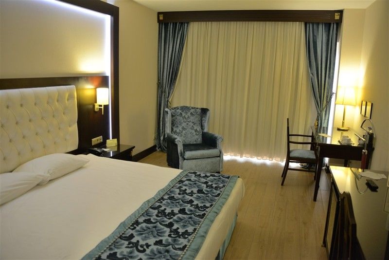 Ege Palas Hotel