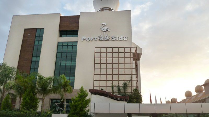 Port 5* Side