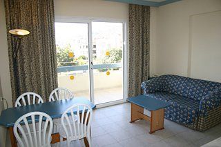 Highlife Aparthotel