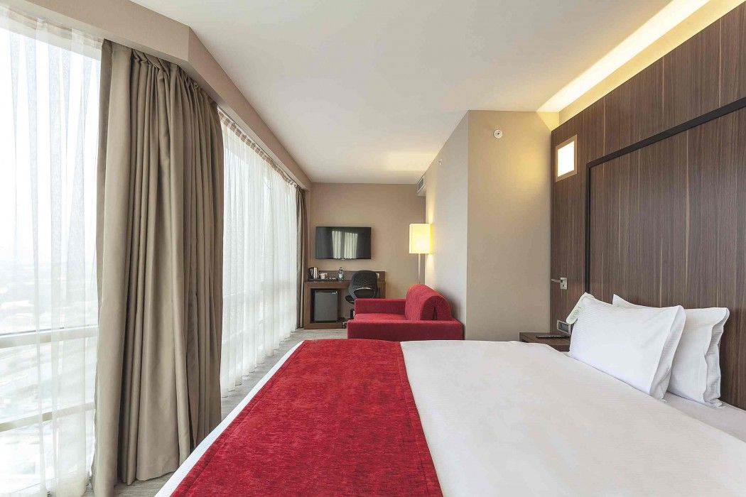 Hotel Ramada Encore By Wyndham