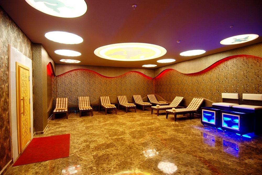 Maya World 4*