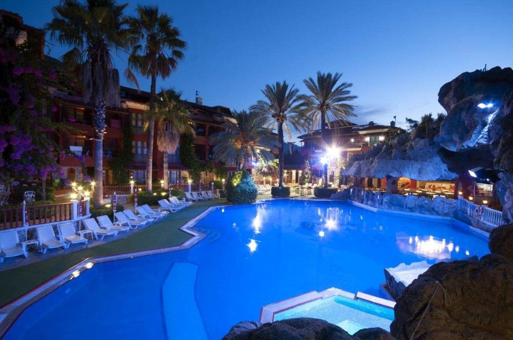 Hotel Grand Aquarium Apart 4*